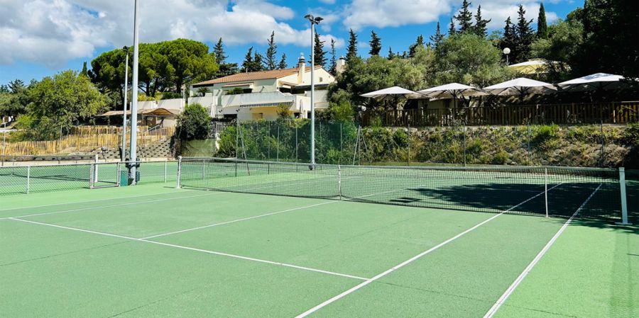 B13 Tennis & Padel Club