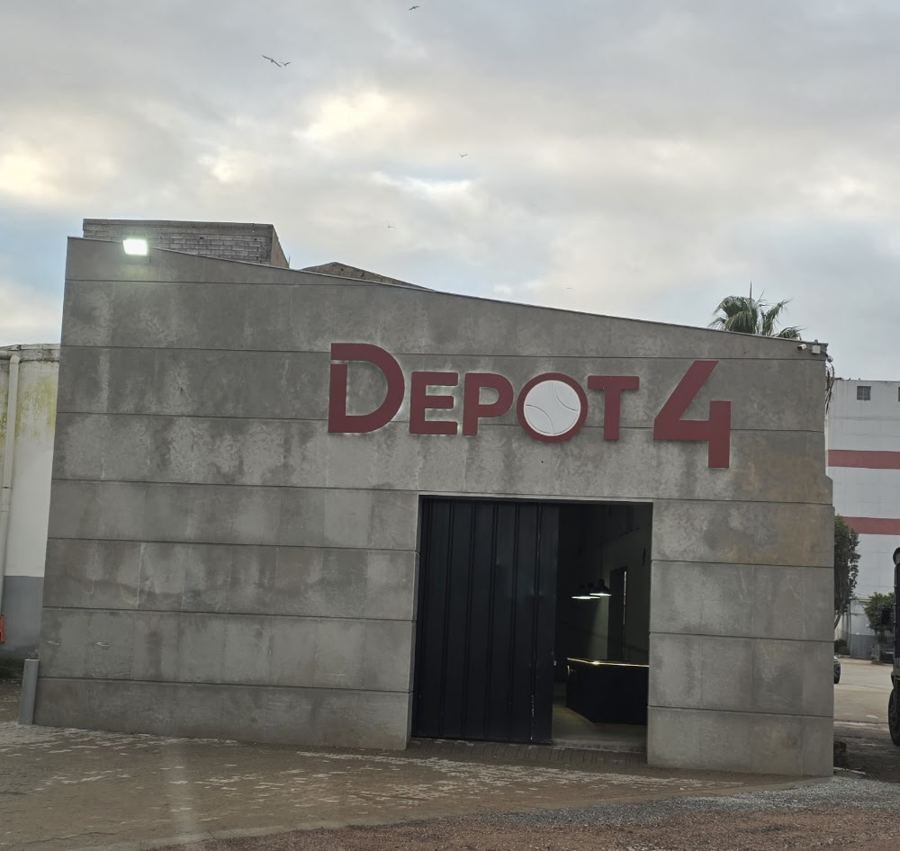 DEPOT 4 - INDOOR PADEL CLUB