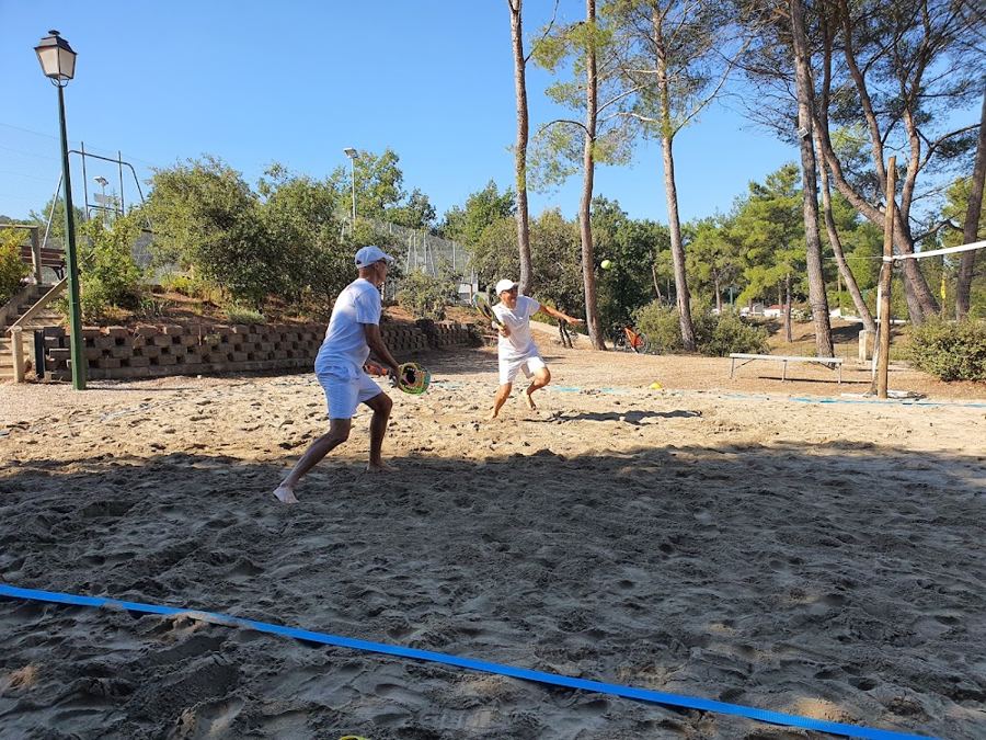 Tennis Club